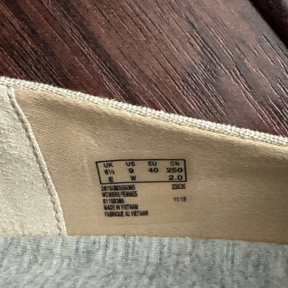 Clarks Cloudsteppers Cream Slip-On Shoes - Picture 7 of 7